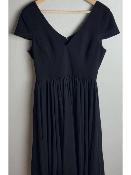 Dress The Population Dresses & Skirts - Dress The Population Corey Black V-Neck Midi Dress Lace Hem Size Large Women’s